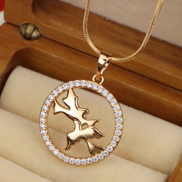 "Rose Gold Circle Pendant with Flying Birds and Crystal Border Design, XPPT1612 - Picture 1 of 13